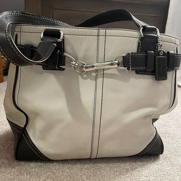 Leather Coach Purse - Picture 1 of 2